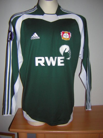Bayer 04 Leverkusen 2004-05 Third Kit