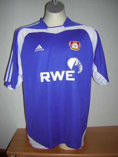 Bayer 04 Leverkusen 2004-05 Fourth Kit