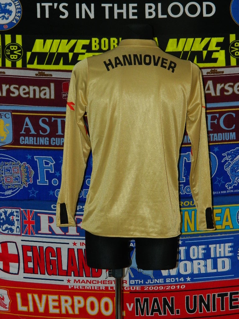 Hannover 96 2005-06 GK 2 Kit