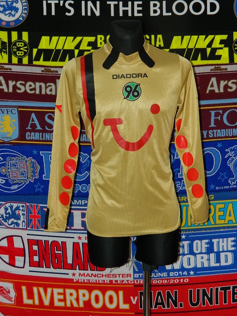 Hannover 96 2005-06 GK 2 Kit