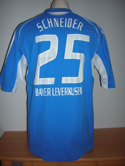 Bayer 04 Leverkusen 2005-06 Away Kit