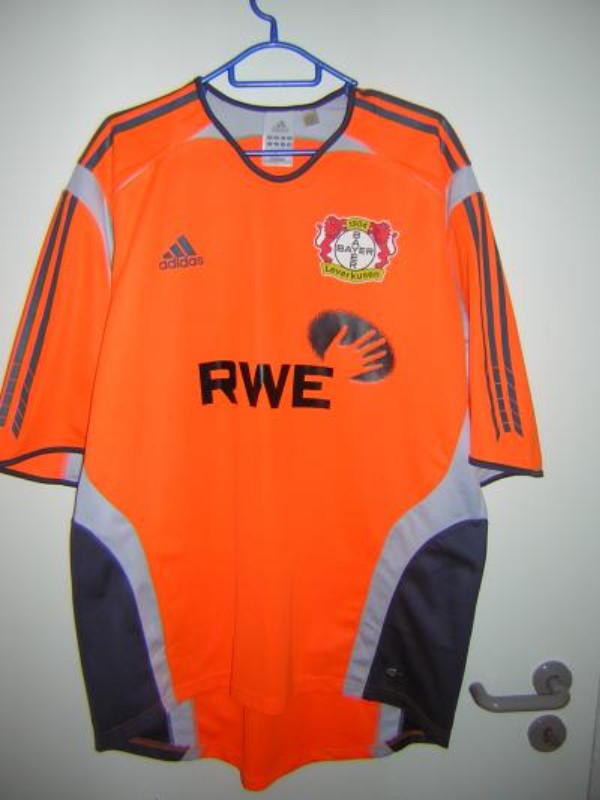 Bayer 04 Leverkusen 2005-06 GK 1 Kit