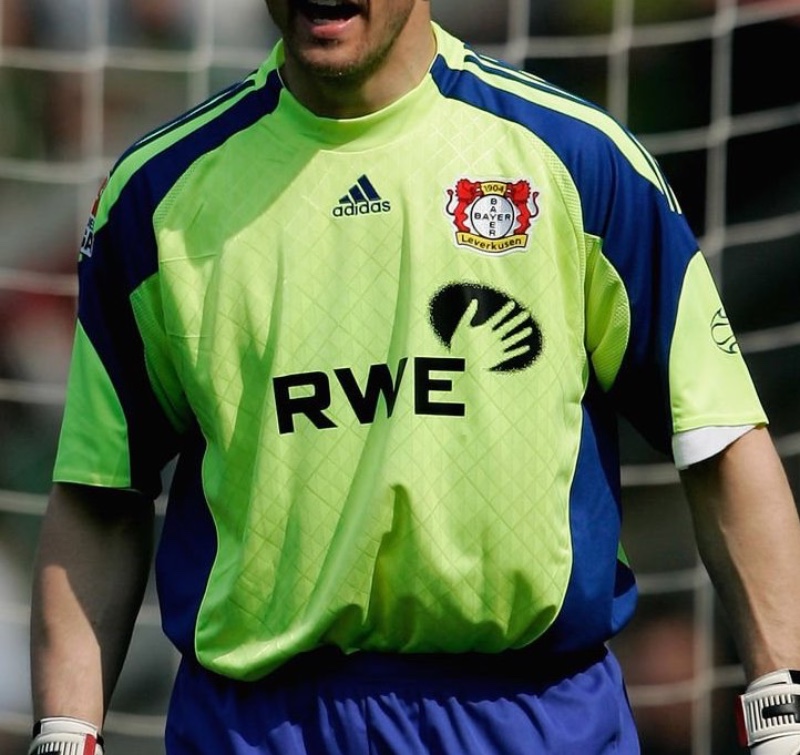 Bayer 04 Leverkusen 2005-06 GK 4 Kit
