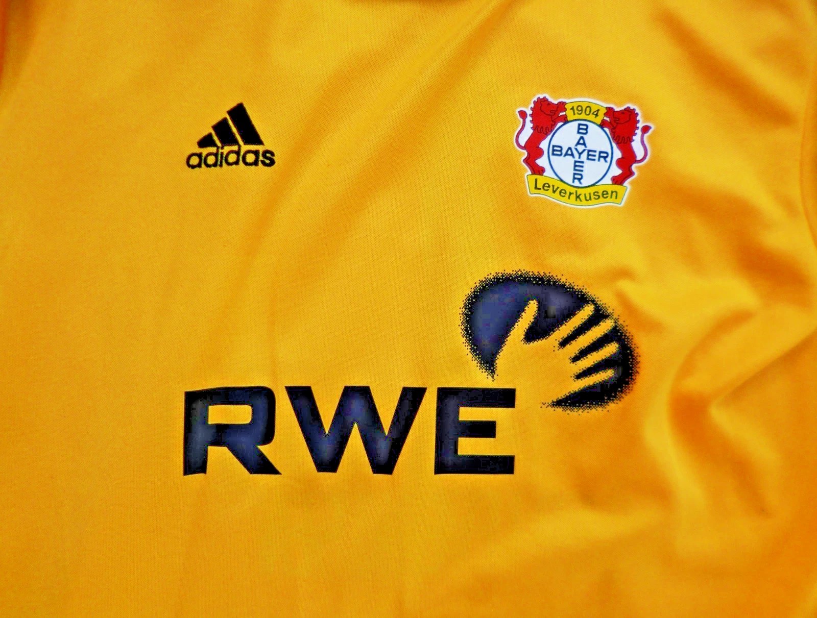 Bayer 04 Leverkusen 2005-06 GK 5 Kit