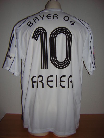 Bayer 04 Leverkusen 2006-07 Third Kit