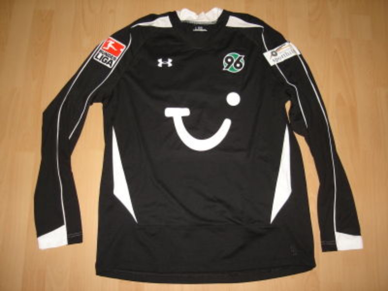 Hannover 96 2008-09 Third Kit