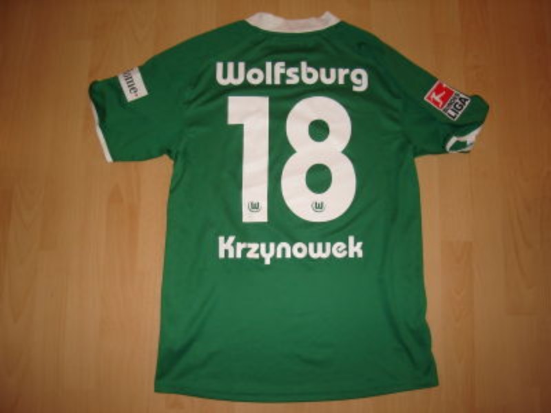 VfL Wolfsburg 2008-09 Home V2 Kit