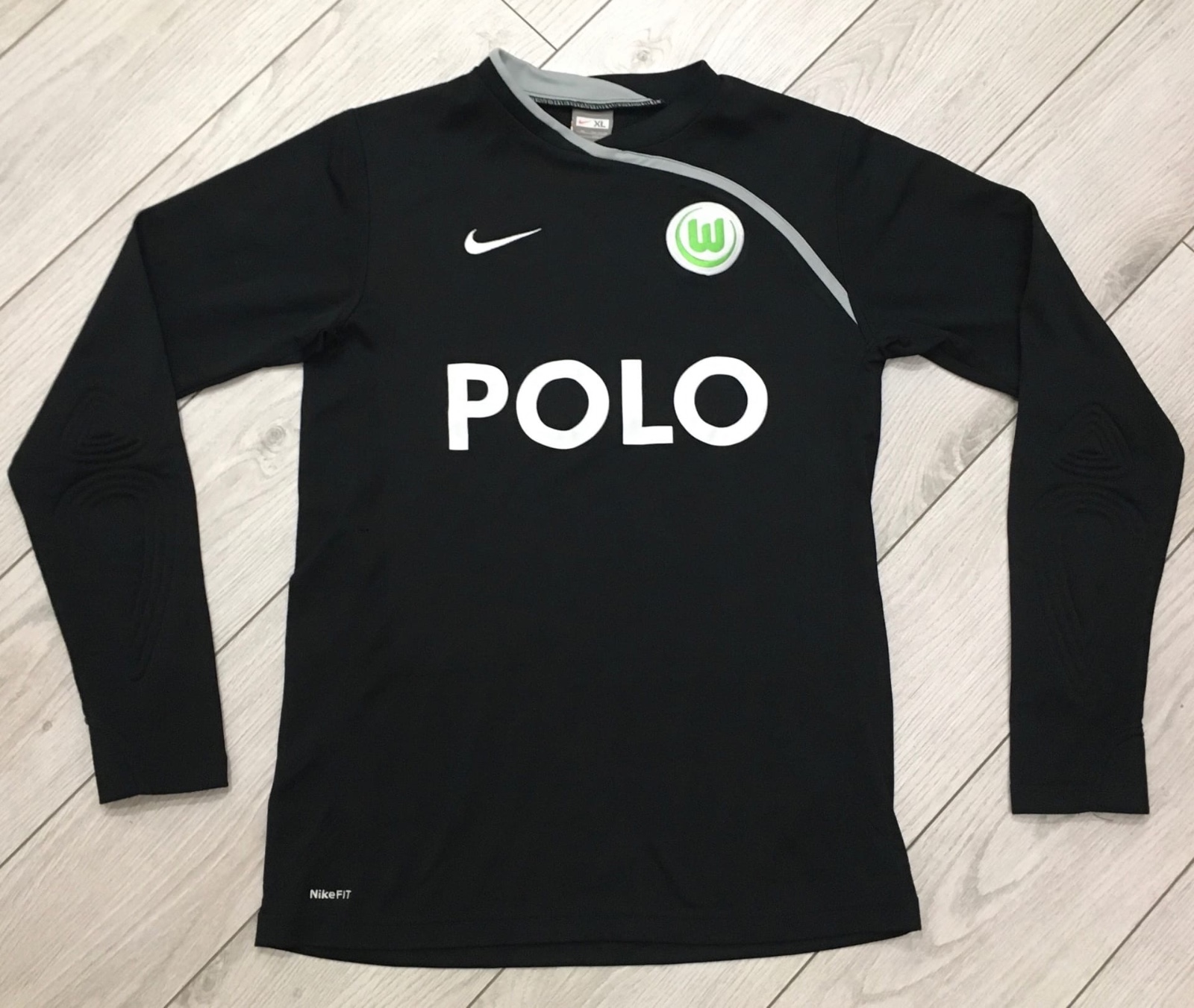 VfL Wolfsburg 2008-09 GK 1 Kit
