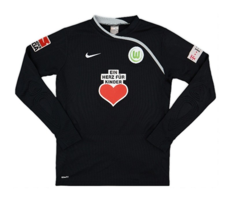 VfL Wolfsburg 2008-09 GK 1 V2 Kit