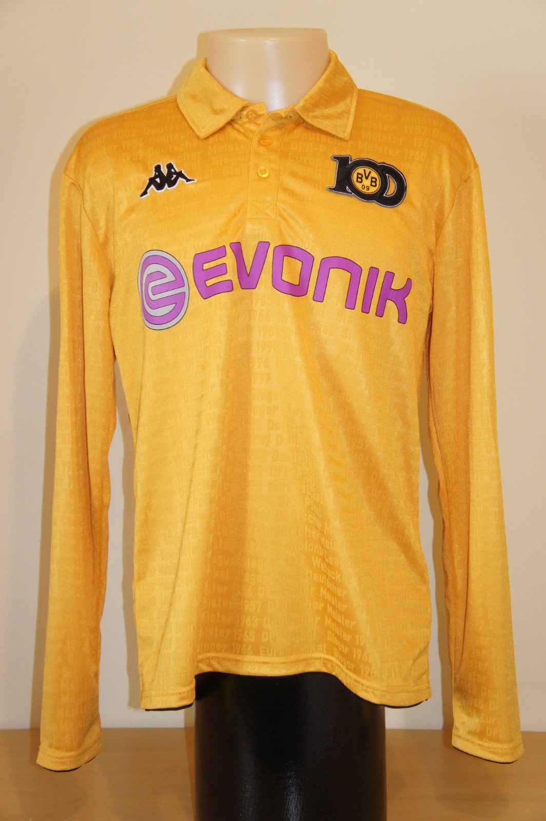 Borussia Dortmund 2009-10 Anniversary Kit