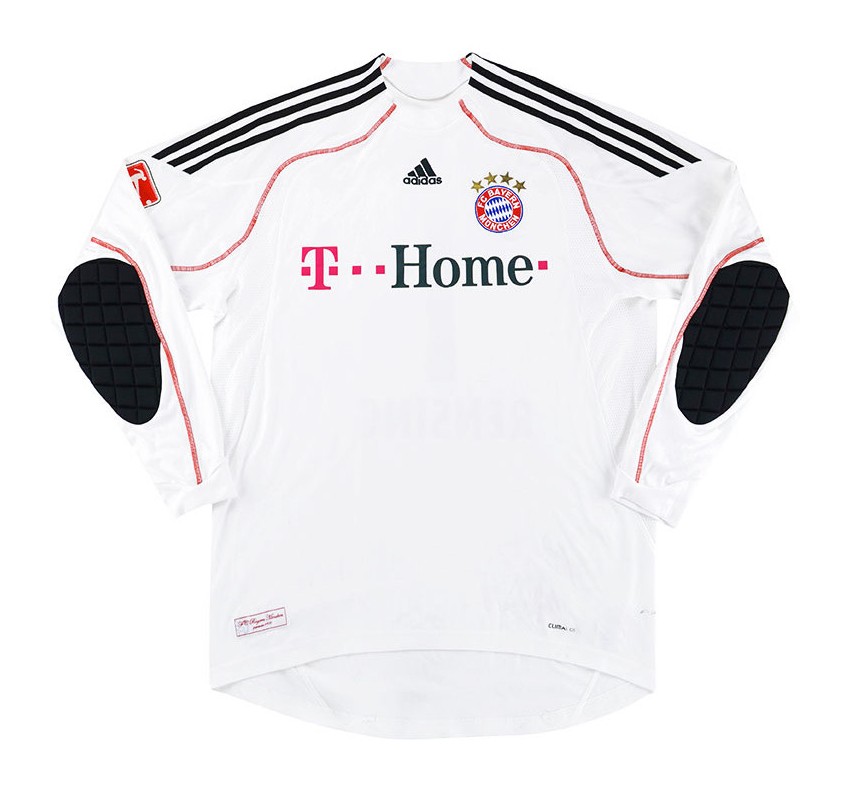 Bayern München 2009-10 GK 1 Kit