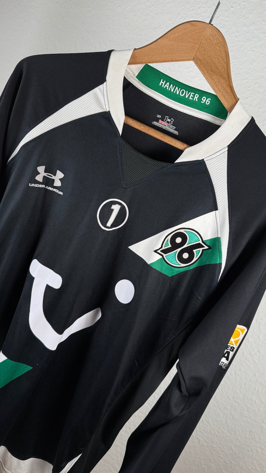 Hannover 96 2009-10 Third V2 Kit