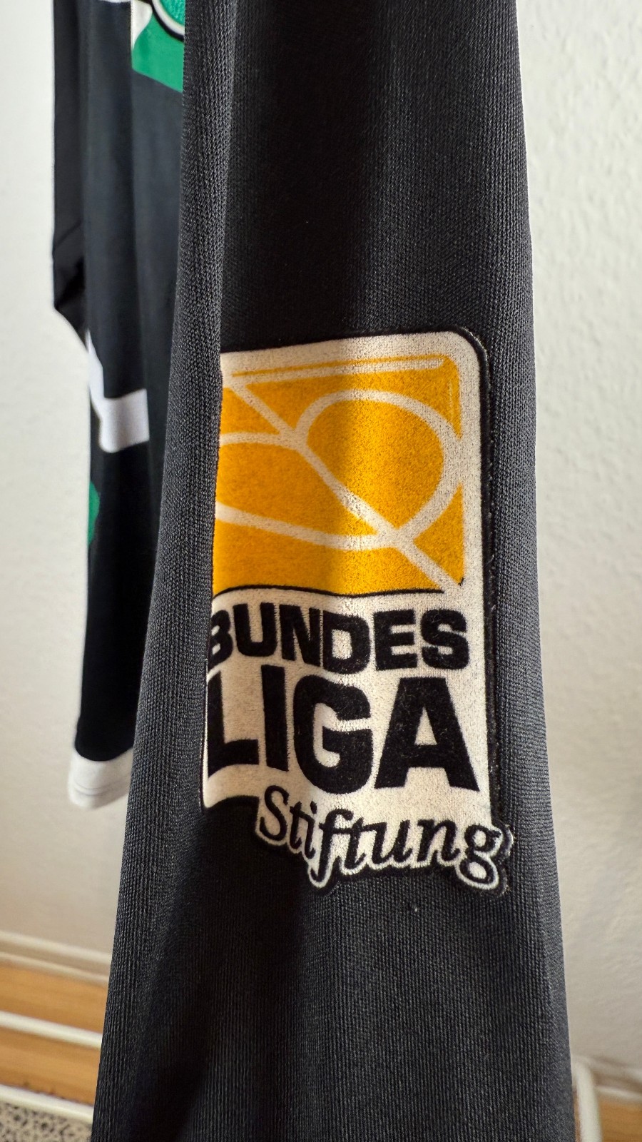 Hannover 96 2009-10 Third V2 Kit