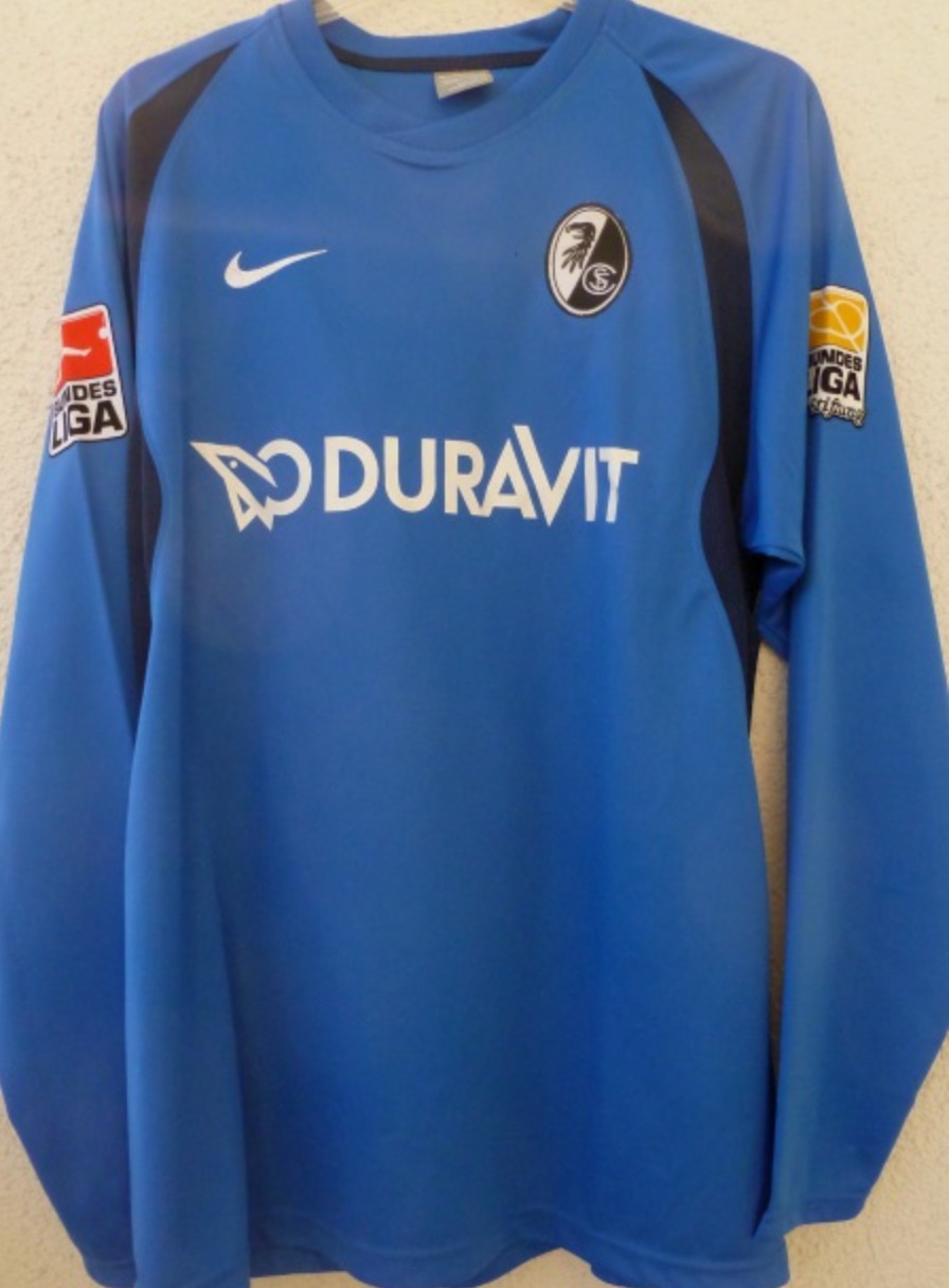 SC Freiburg 2009-10 GK 3 Kit
