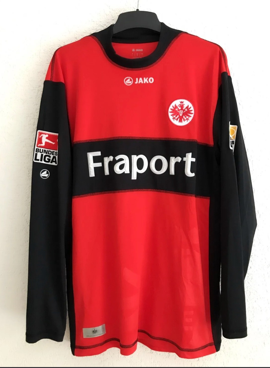 Eintracht Frankfurt 2009-10 Home Kit