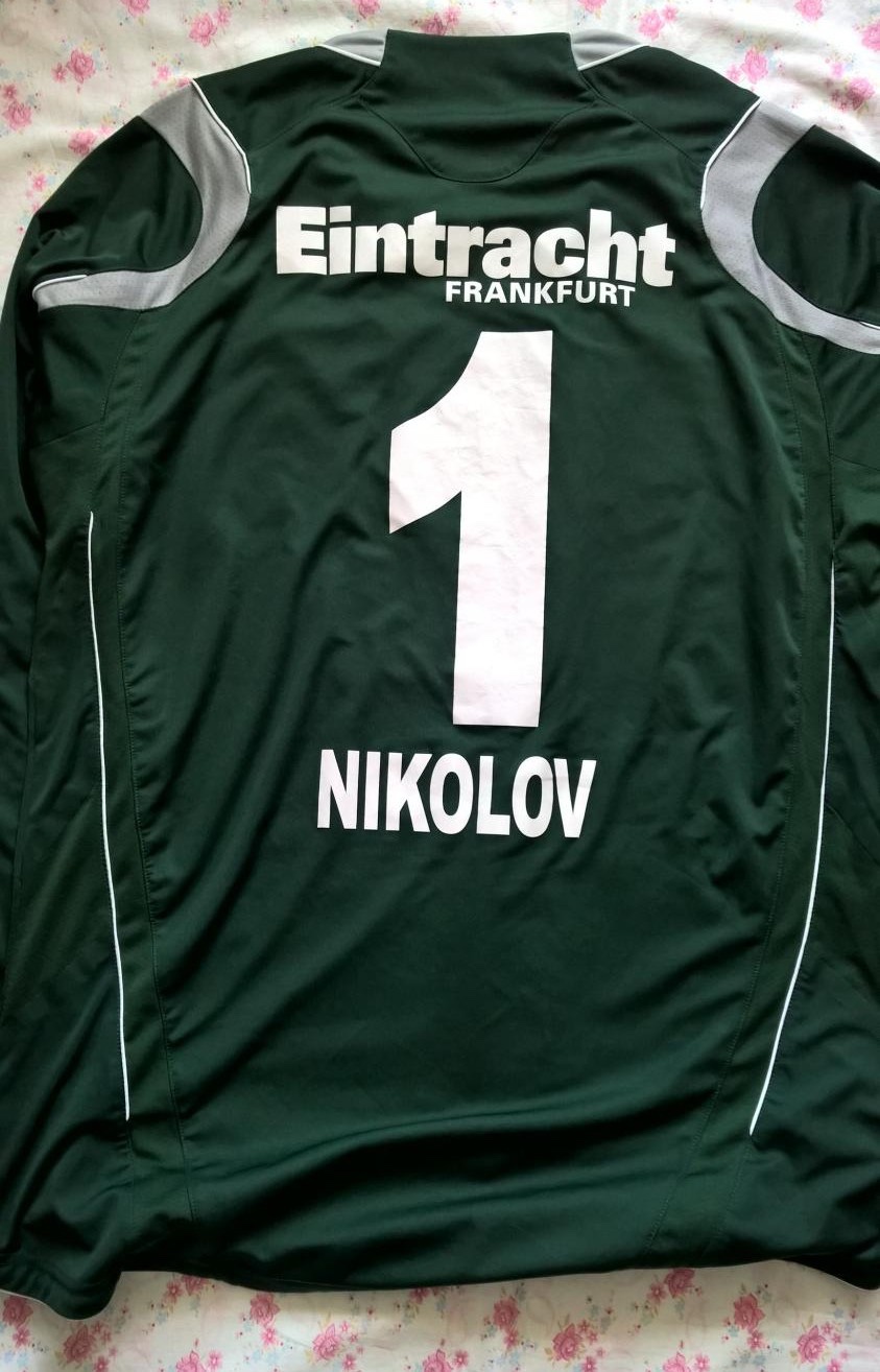 Eintracht Frankfurt 2009-10 GK 1 Kit