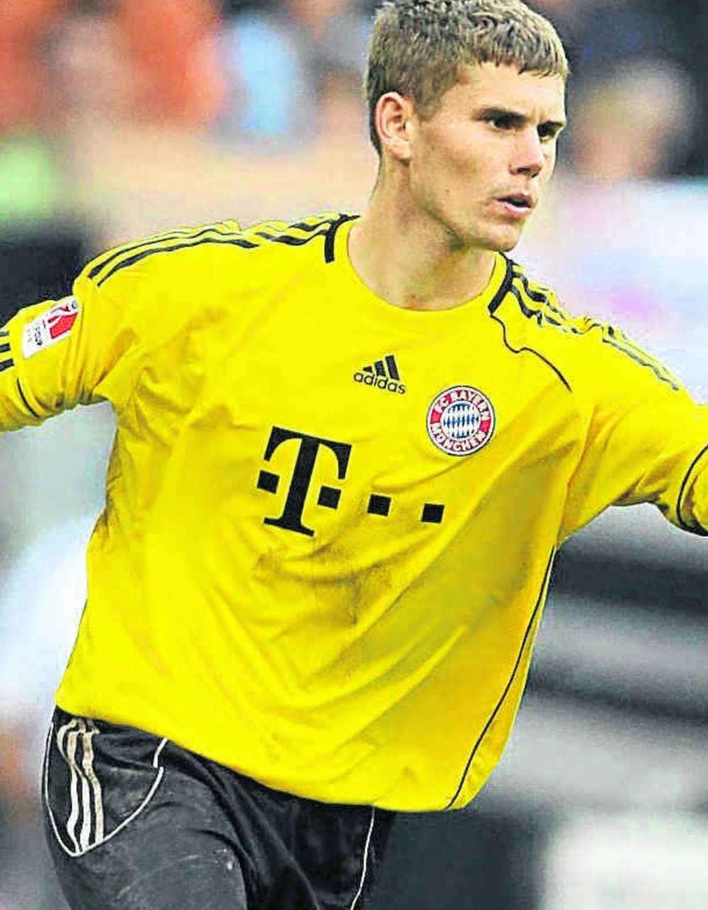 Bayern München 2010-11 GK Third Kit