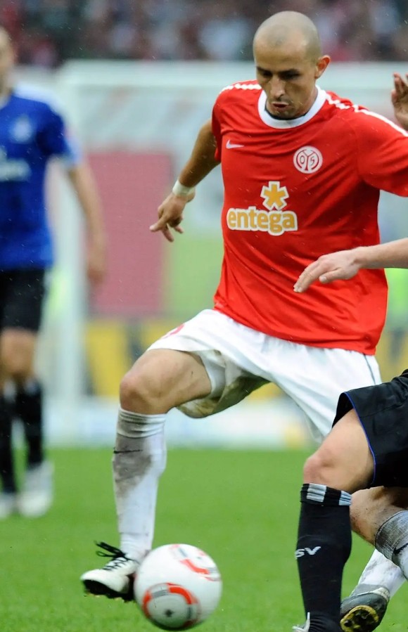 1. FSV Mainz 05 2010-11 Home Kit