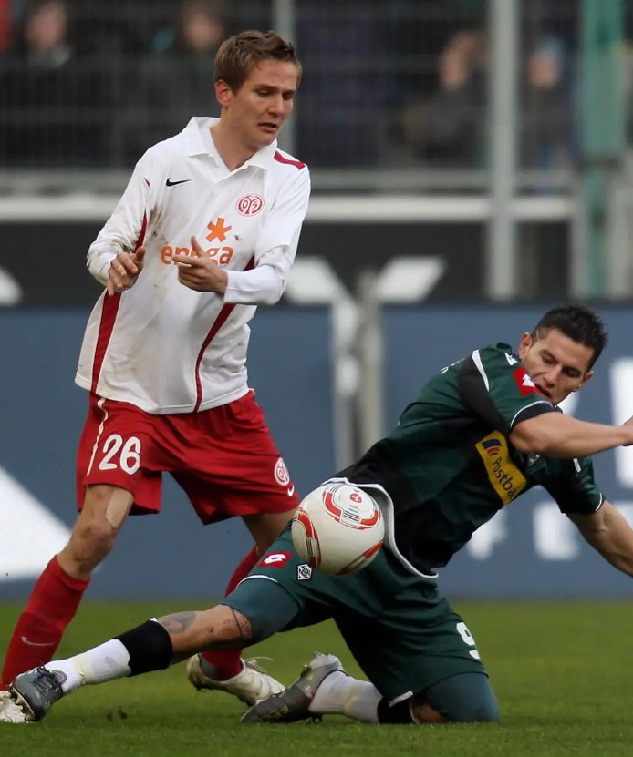 1. FSV Mainz 05 2010-11 Away Kit