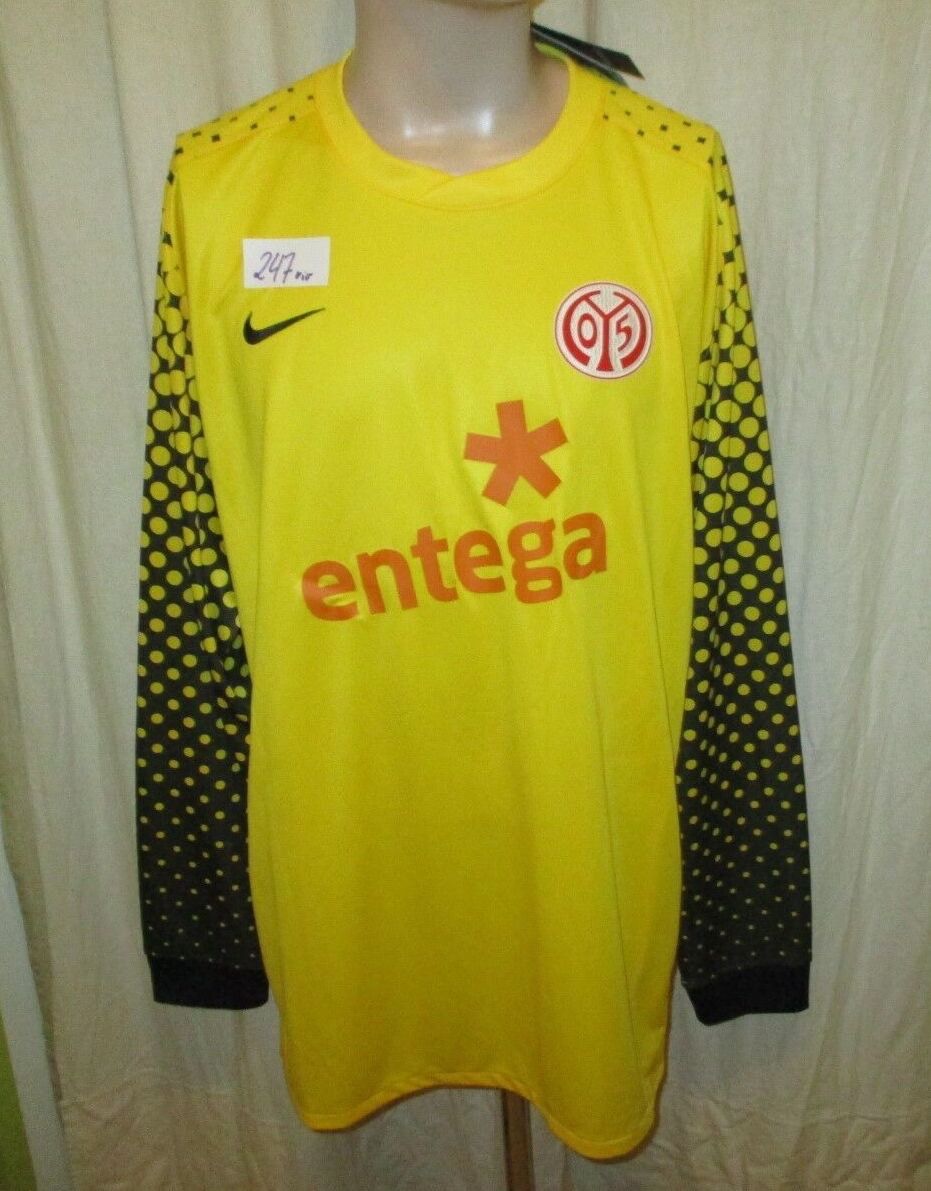 1. FSV Mainz 05 2010-11 GK 3 Kit