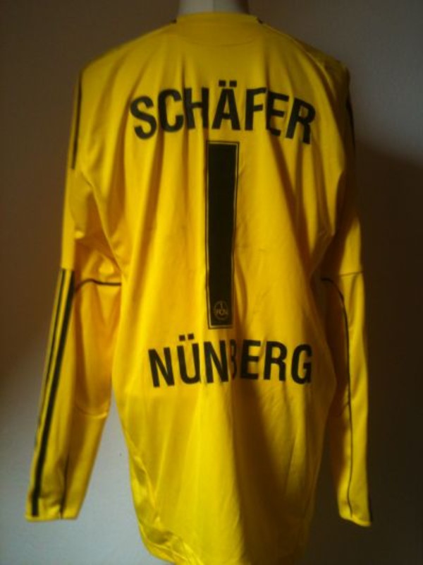 1. FC Nürnberg 2010-11 GK 1 Kit