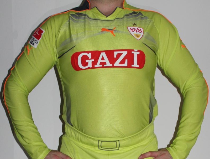 VfB Stuttgart 2010-11 GK 3 Kit