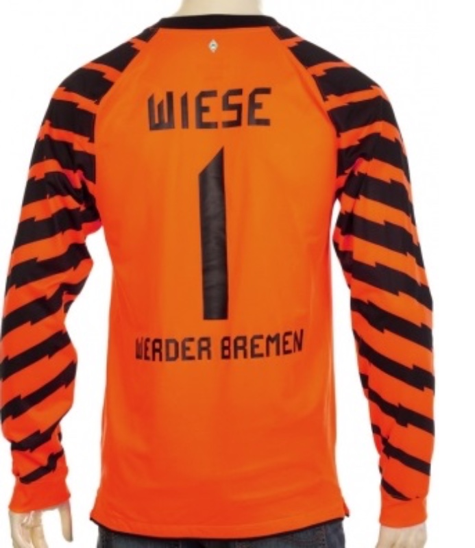Werder Bremen 2010-11 GK 2 Kit