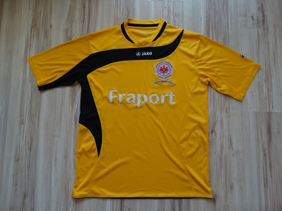 Eintracht Frankfurt 2010-11 GK 3 Kit