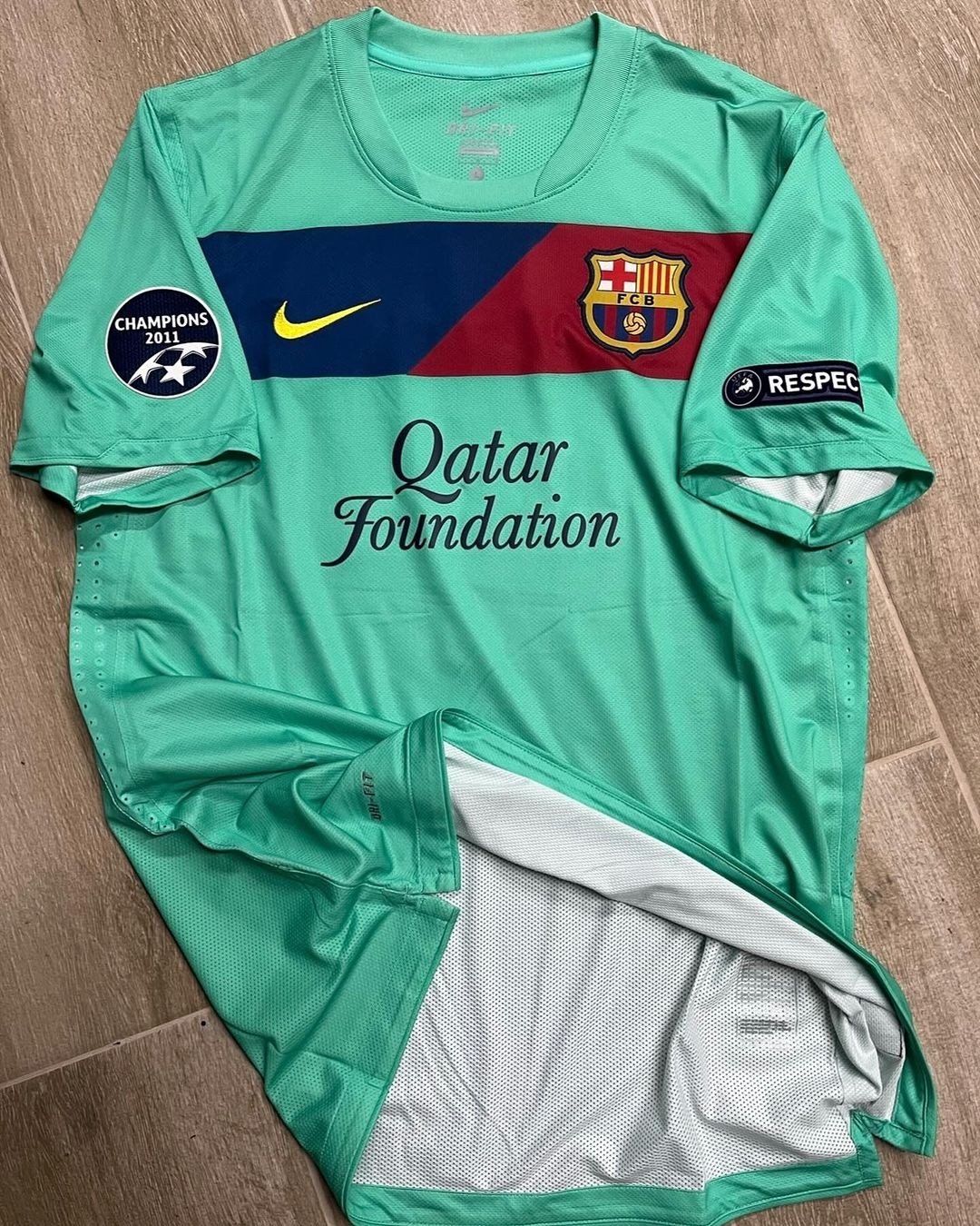 FC Barcelona 2011-12 Third Kit