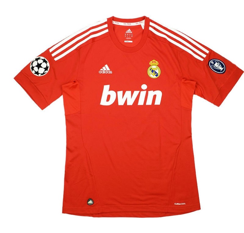 Real Madrid 2011-12 Third Kit