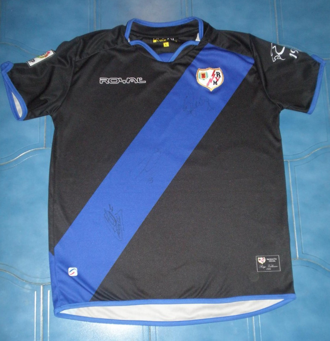 Rayo Vallecano 2011-12 Away Kit