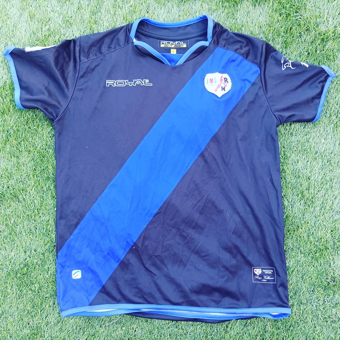 Rayo Vallecano 2011-12 Away Kit