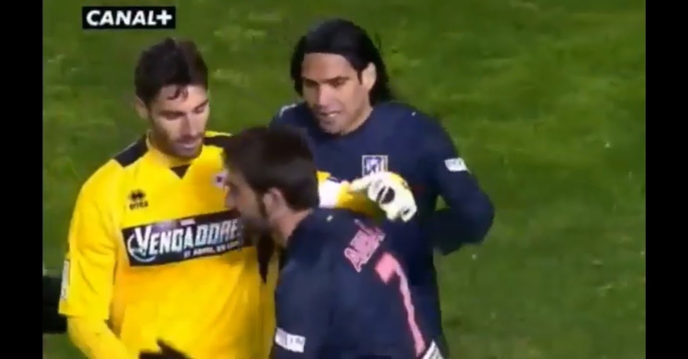 Rayo Vallecano 2011-12 GK 1 Kit