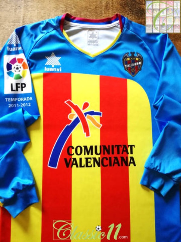 Levante UD 2011-12 Third Kit