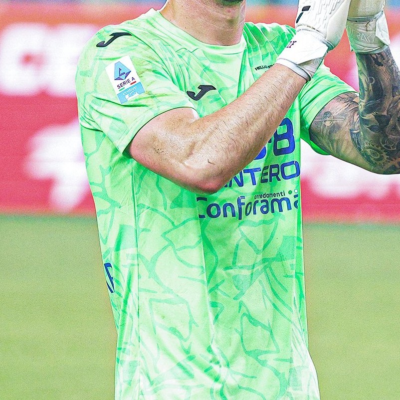 Hellas Verona 2024-25 GK 2 Kit