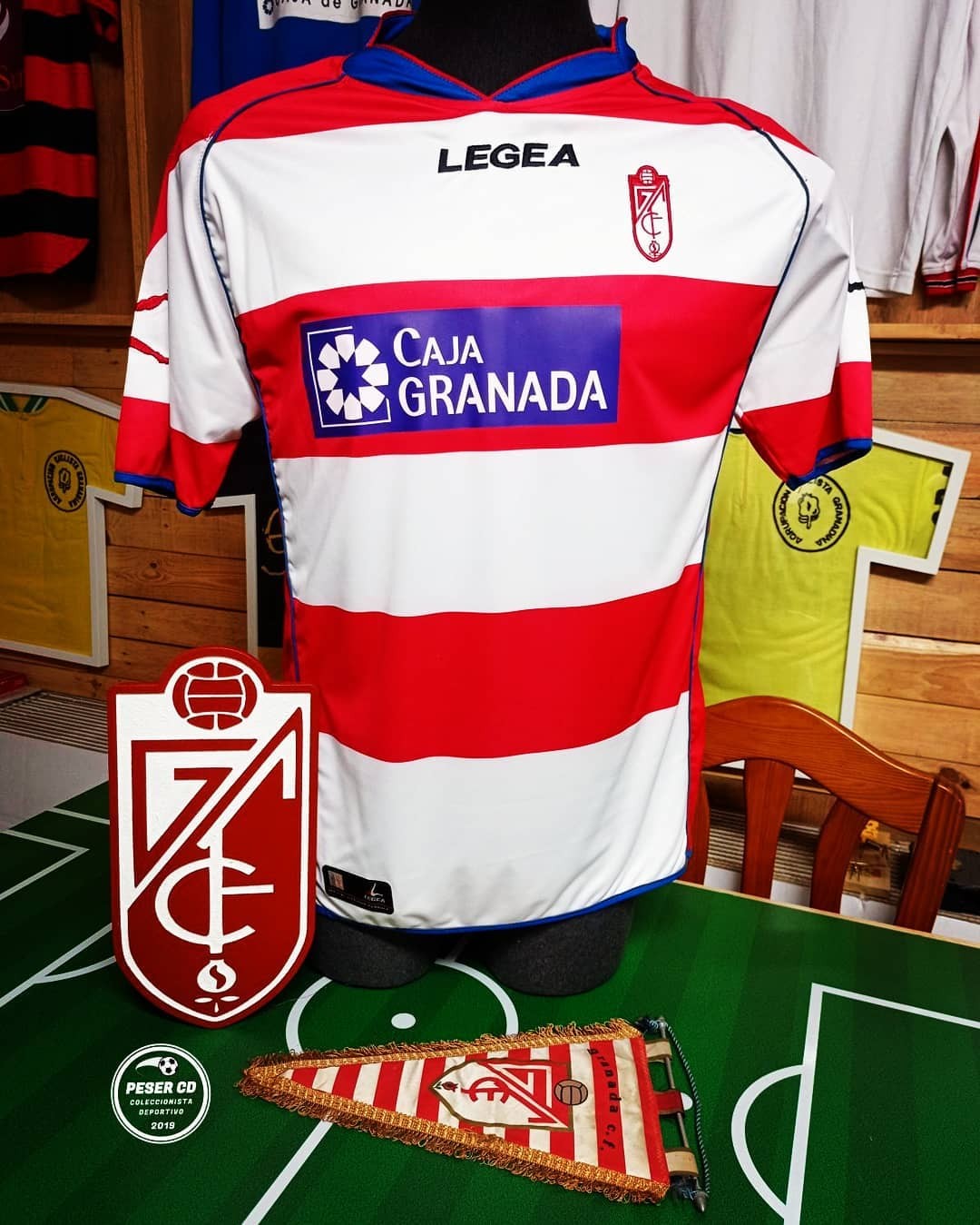 Granada CF 2011-12 Home Kit