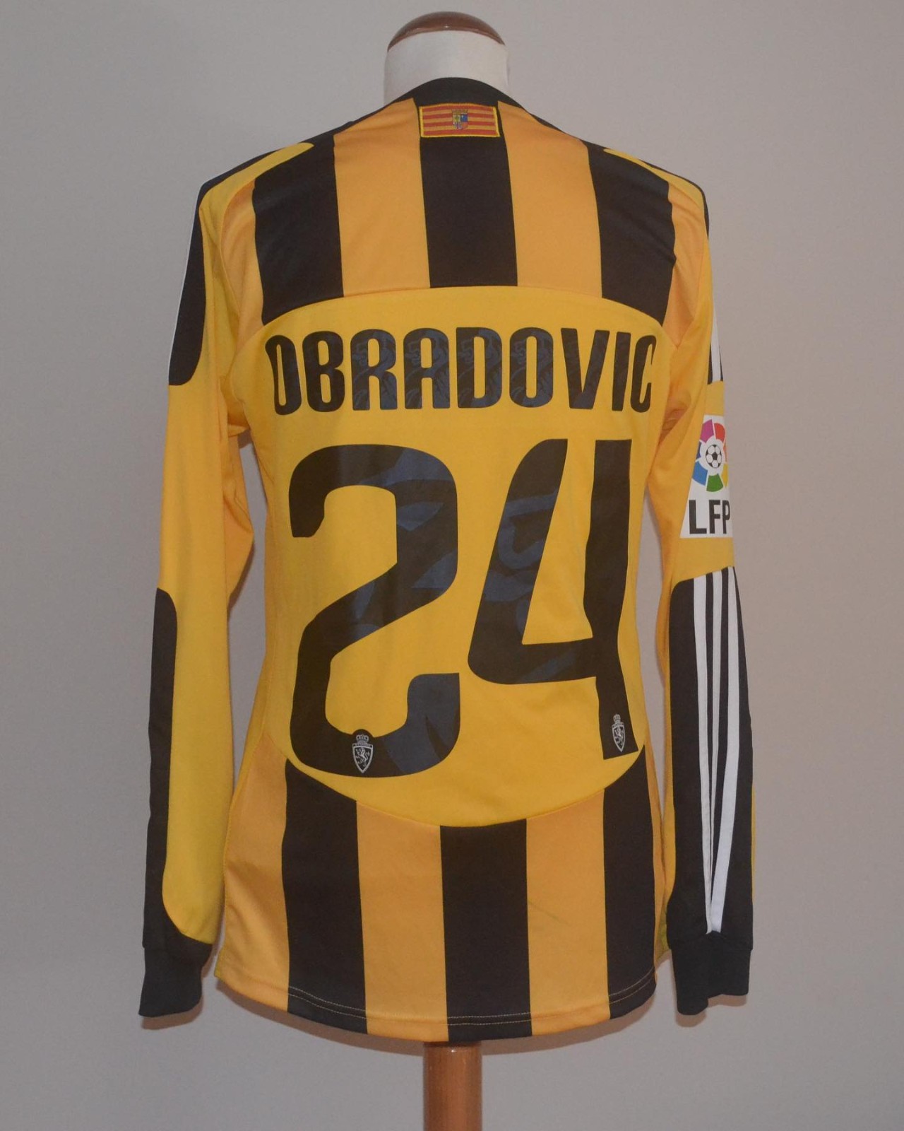 Real Zaragoza 2011-12 Away Kit