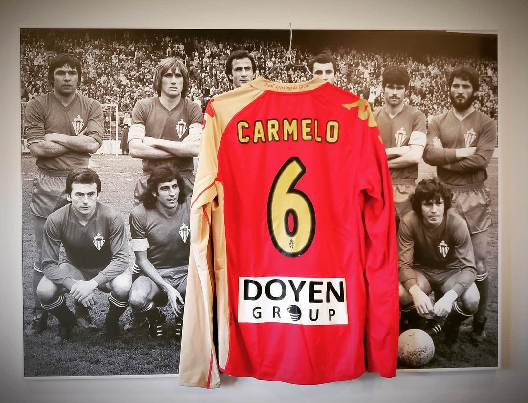 Sporting Gijón 2011-12 Away Kit