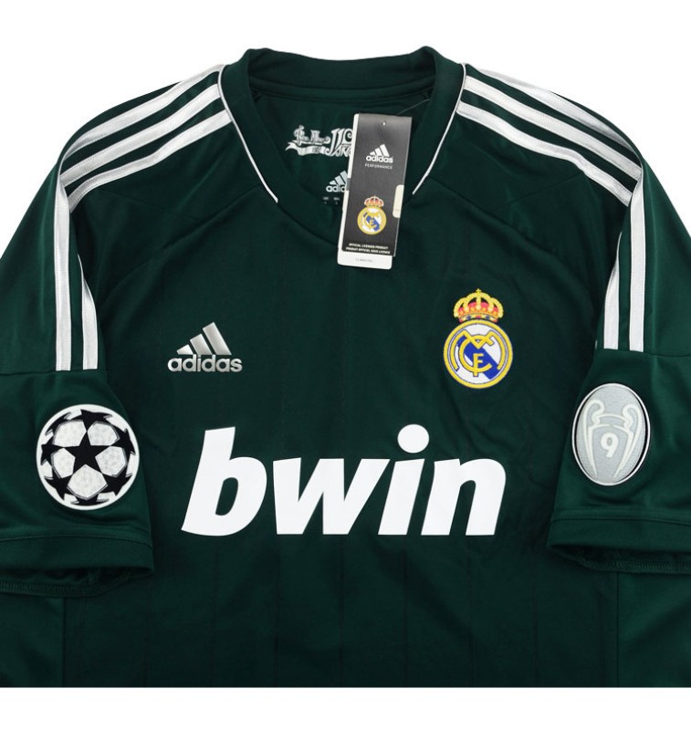 Real Madrid 2012-13 Third Kit