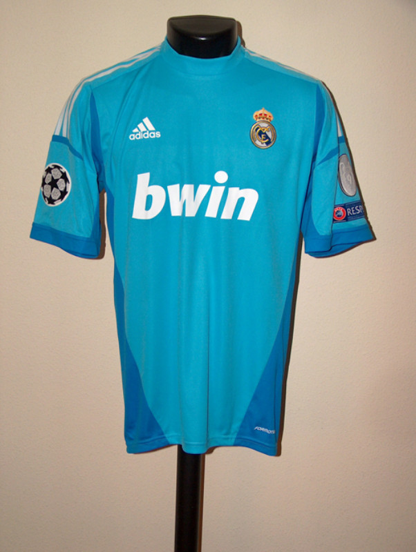 Real Madrid 2012-13 GK Third Kit