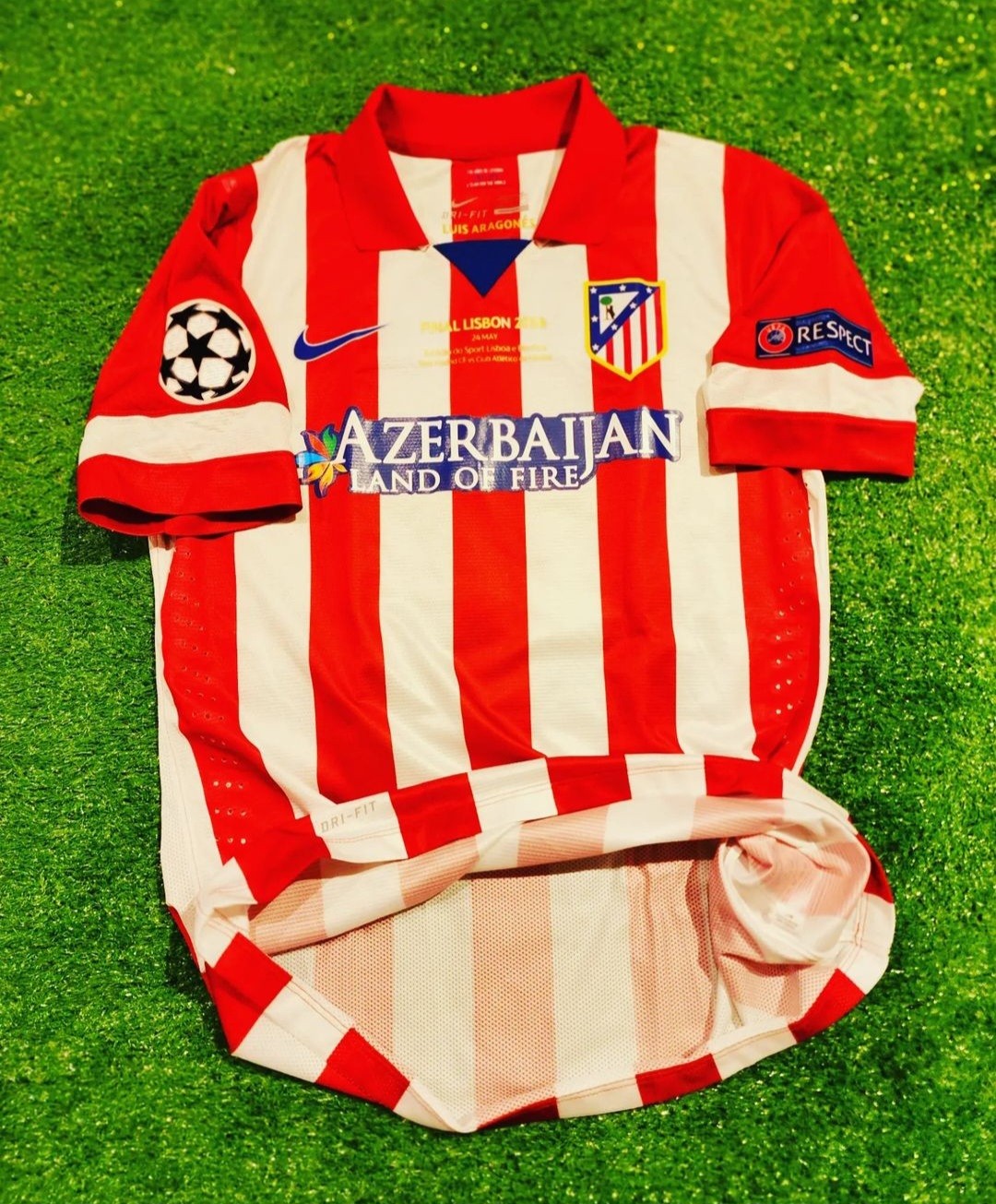 Atlético Madrid 2013-14 Champions League Final Kit