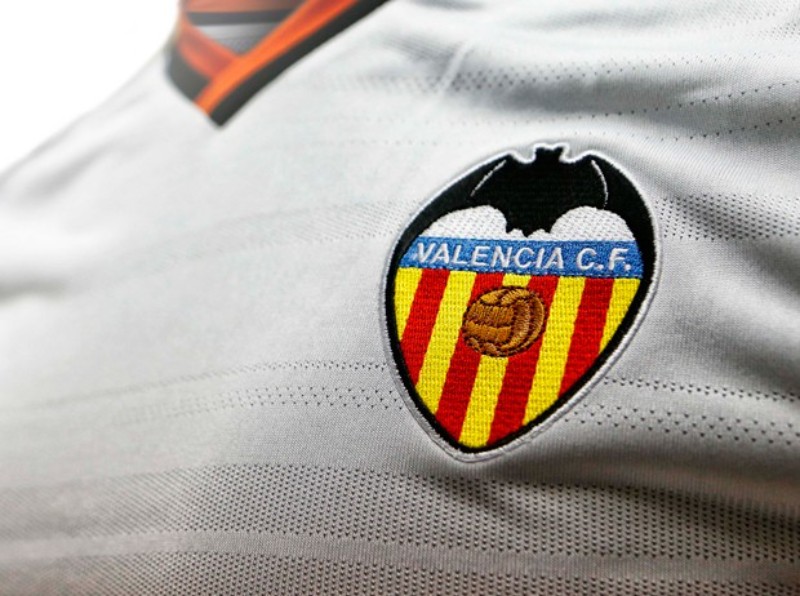 Valencia CF 2014-15 Home Kit