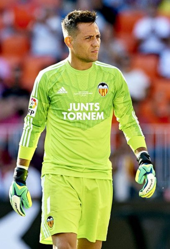 Valencia CF 2014-15 GK 1 Kit
