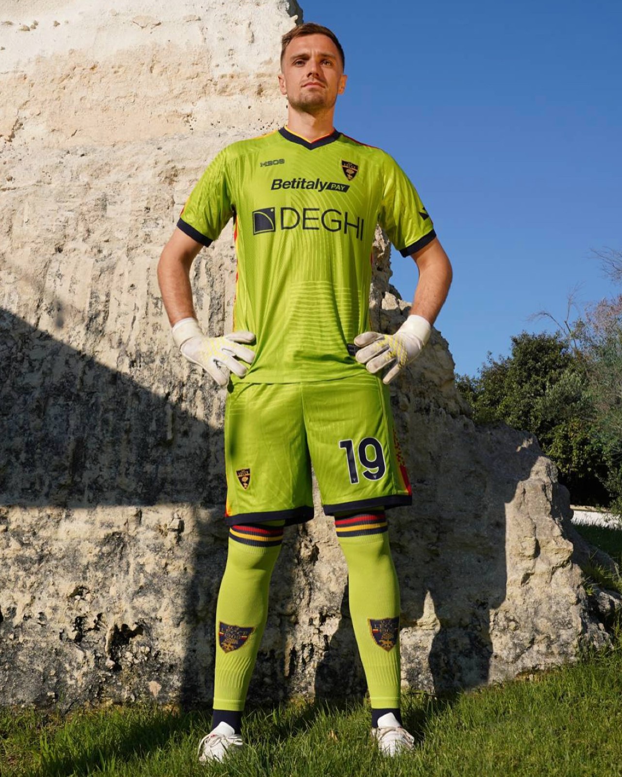 US Lecce 2024-25 GK 1 Kit