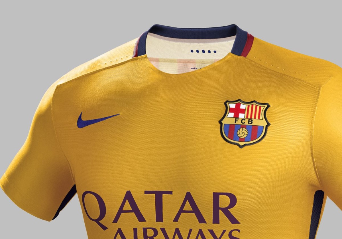 FC Barcelona 2015-16 Away Kit