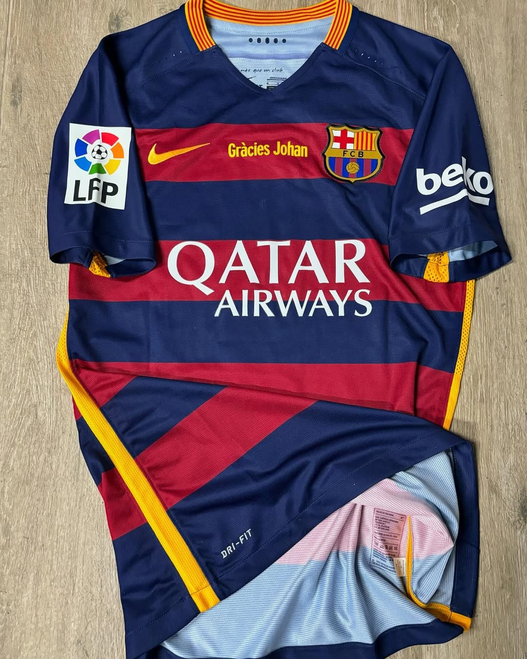 FC Barcelona 2015-16 Home V3 Kit