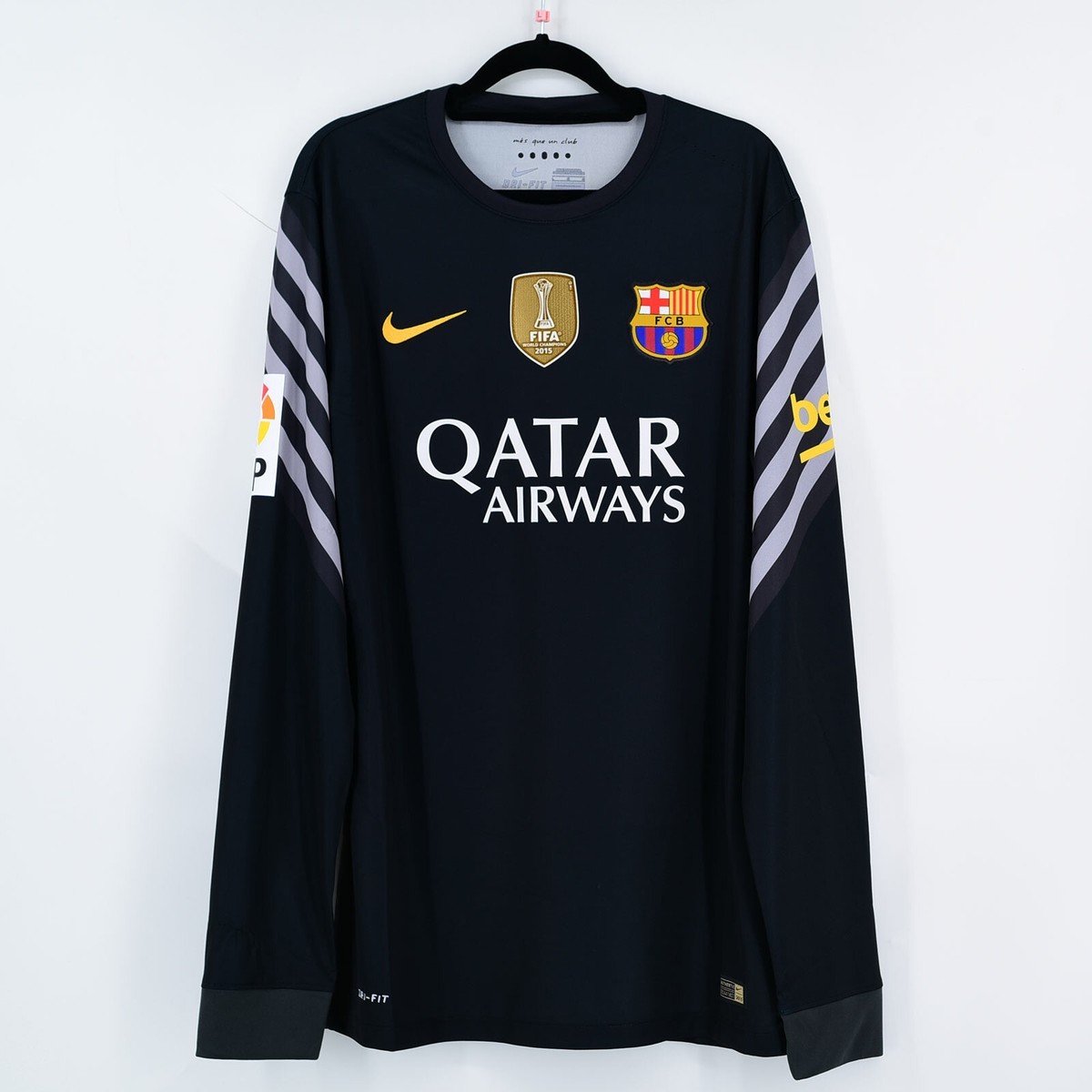 FC Barcelona 2015-16 GK Away V2 Kit