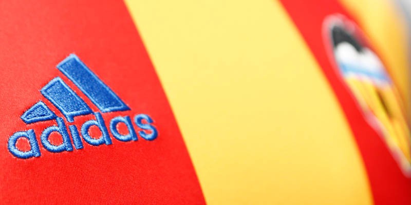 Valencia CF 2015-16 Away Kit