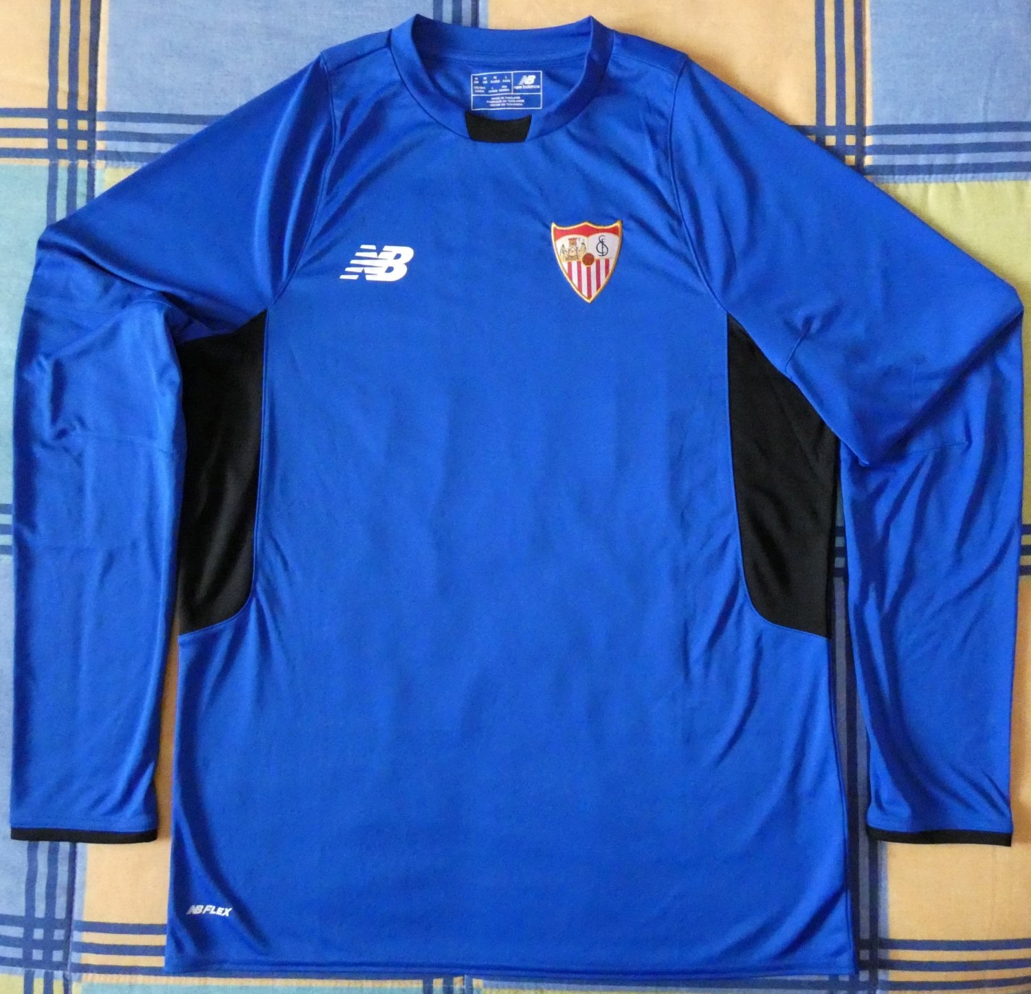 Sevilla FC 2015-16 GK 4 Kit