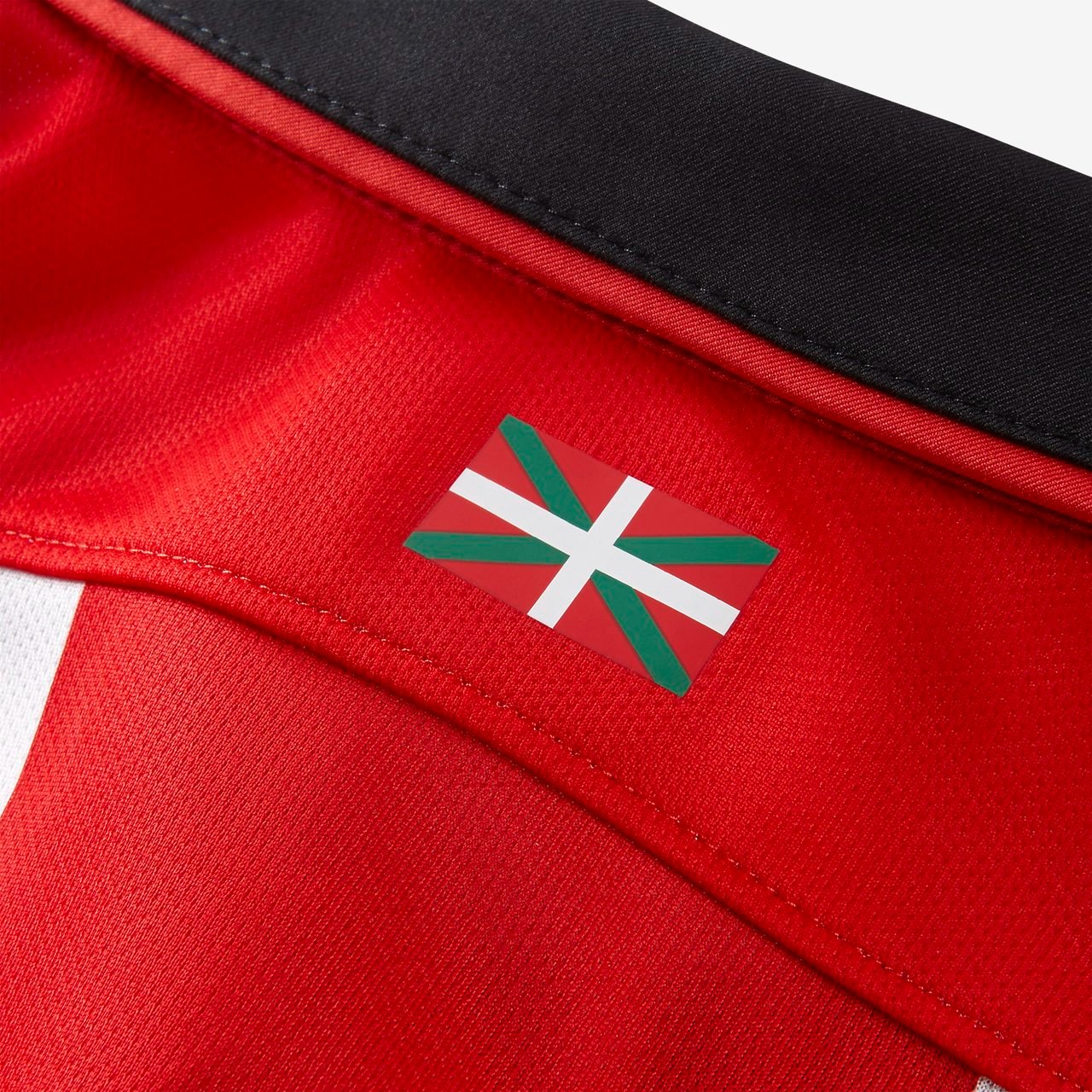 Athletic Club 2015-16 Home Kit